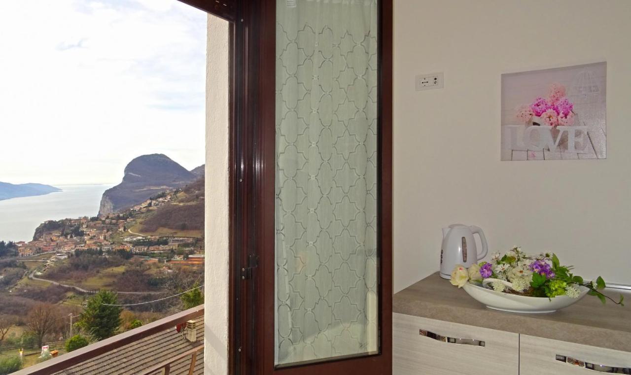 Casa Palanca Lake View Apartment By Gardadomusmea Tremosine ภายนอก รูปภาพ